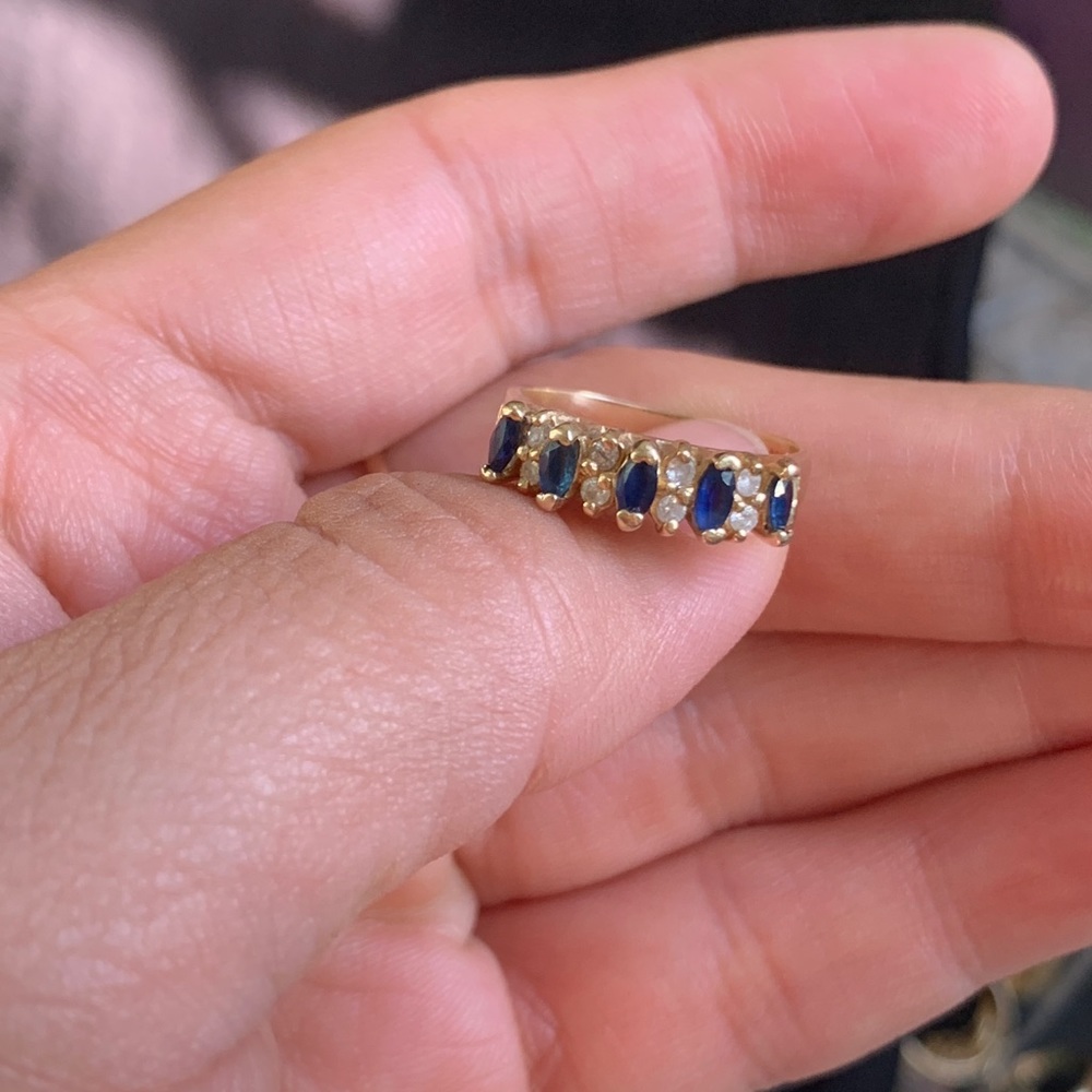 14k Sapphire and Diamond ring - Picture 14 of 16